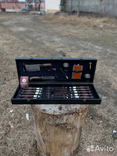 Набор коллекционных ножей