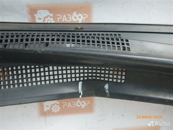 Жабо Mitsubishi Outlander CU5W 4G69 2005