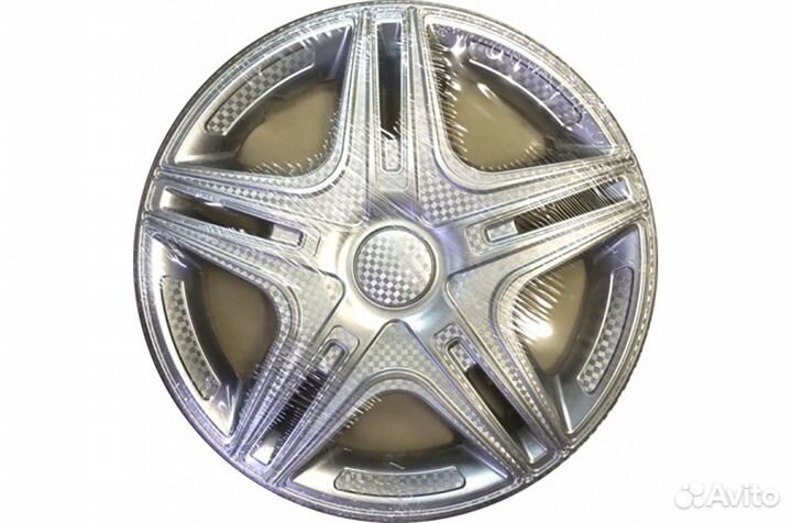 Колпаки на колеса автомобиля
