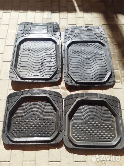 Автомобольные коврики универсальные storm