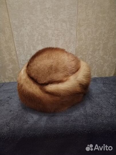 Шапка для зимы меховая женская б.у