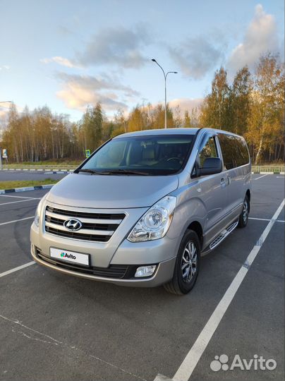 Hyundai Grand Starex 2.5 AT, 2017, 63 000 км