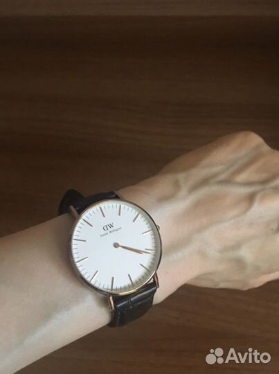 Часы daniel wellington