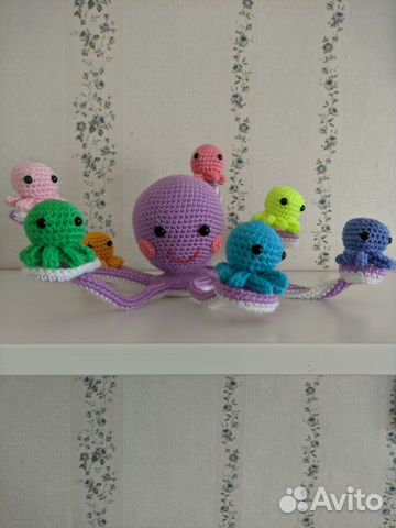 Игрушка амигуруми Мама Окта с детишками