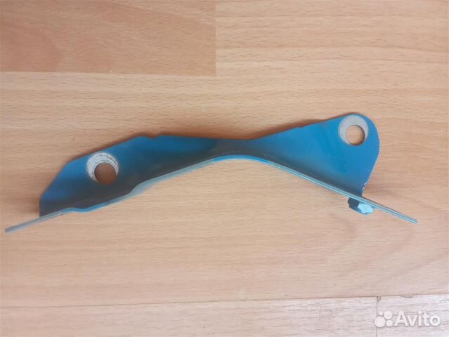 Кронштейн 83A821091