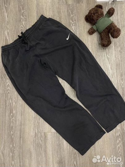 Спортивные брюки Nike