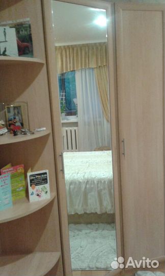 Продам шкаф угловой с зеркалом Шатура