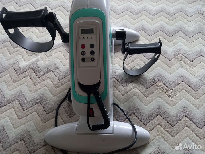 Педальный электротреножер