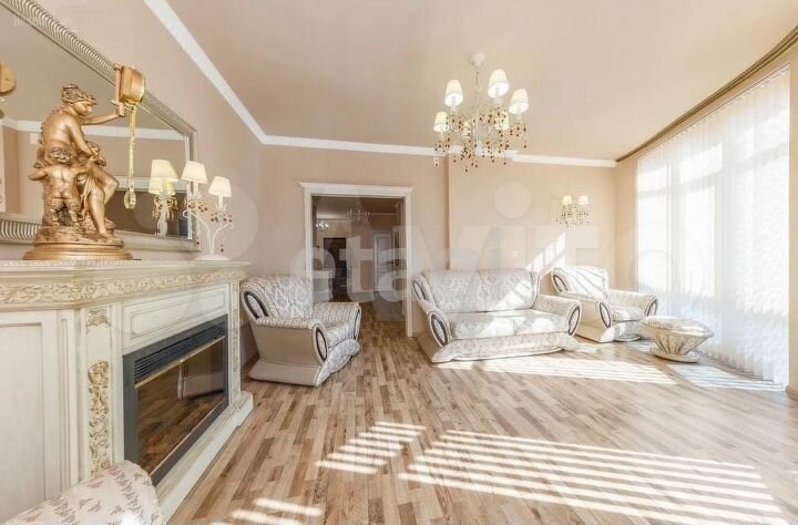 3-к. квартира, 102,5 м², 4/15 эт.