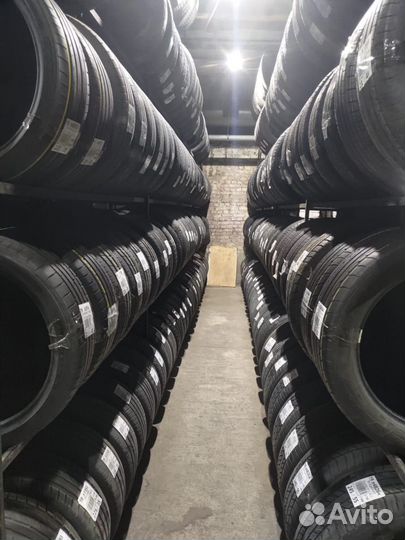 Bridgestone Turanza T001 235/60 R17