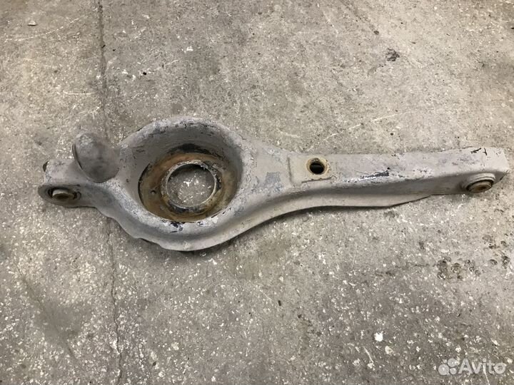 Рычаг задний нижний Volvo S40 31277584