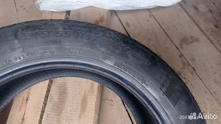 Kumho Ecsta HS51 215/55 R17 94V