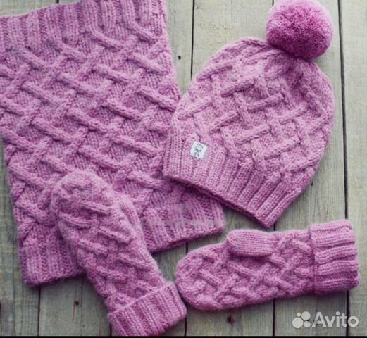 Вязаный комплект шапка, снуд, варежки