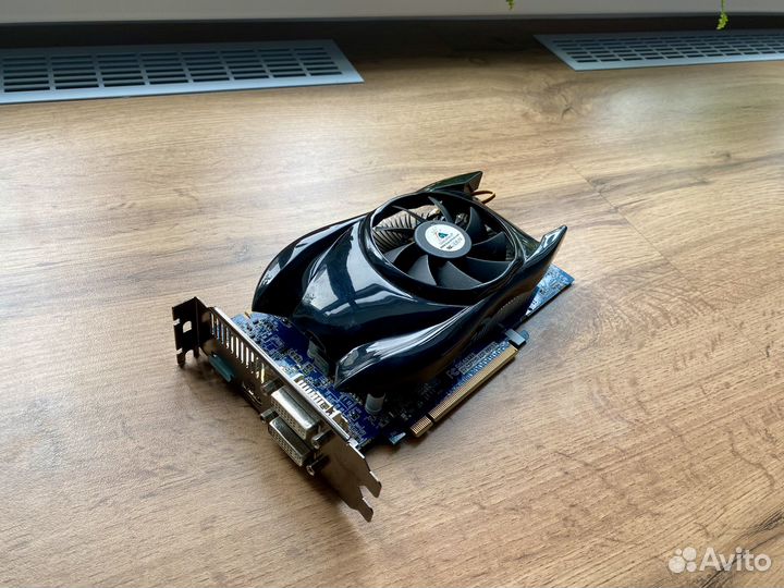 Видеокарта Gigabyte HD5770 Radeon