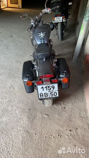 Suzuki Boulevard S83