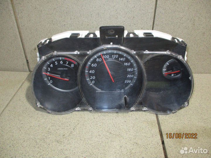 Панель приборов Nissan Tiida (C11)