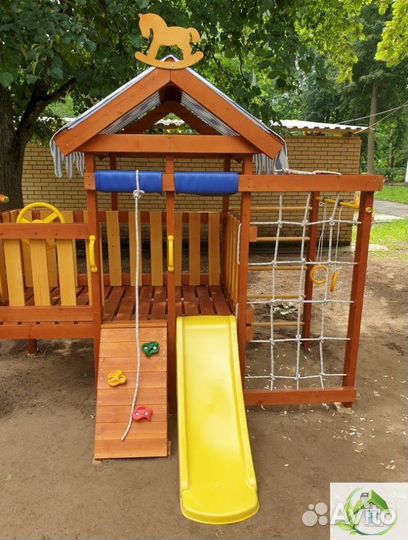 Детская площадка для всей семьи