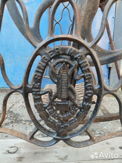 Станина от швейной машинки зингер