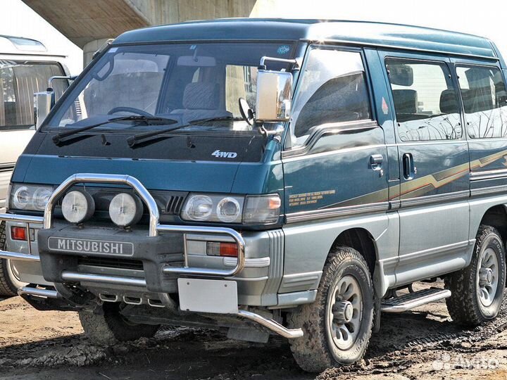 Mitsubishi delica