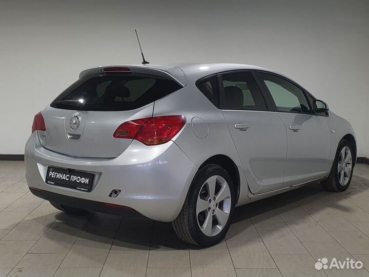 Opel Astra 1.6 МТ, 2011, 273 738 км