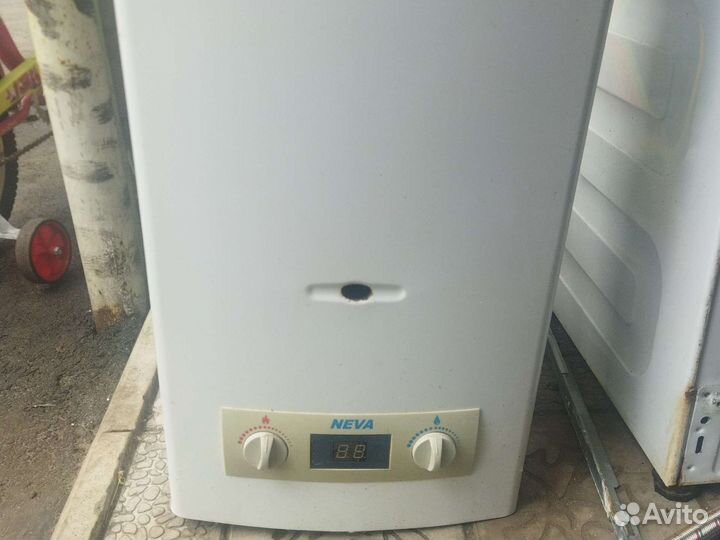 Газовая колонка нева 4511