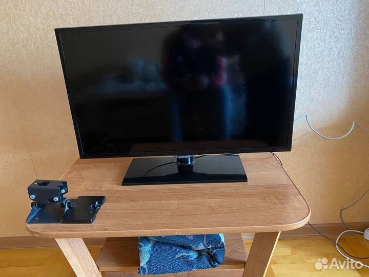 Телевизор Samsung SMART tv 32