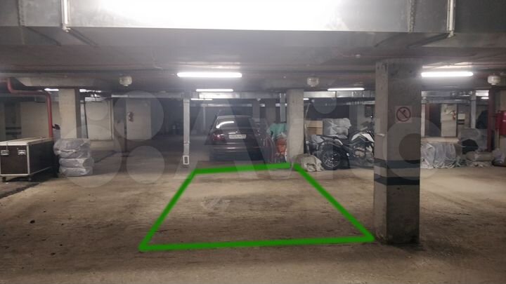 Машиноместо, 12 м²