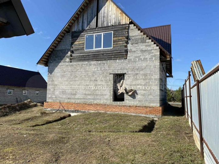 Дом 172 м² на участке 15 сот.