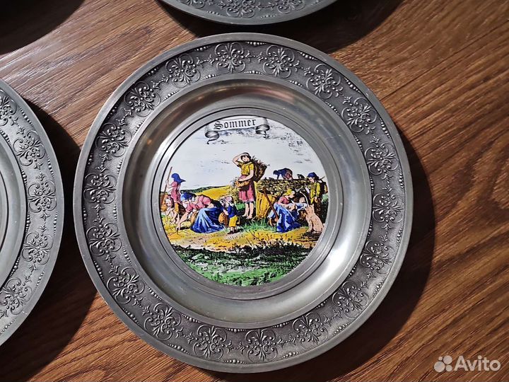 Коллекционные настенные тарелки Времена года