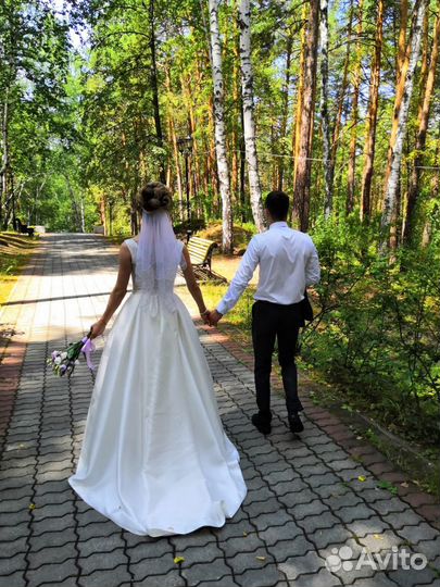 Свадебное платье