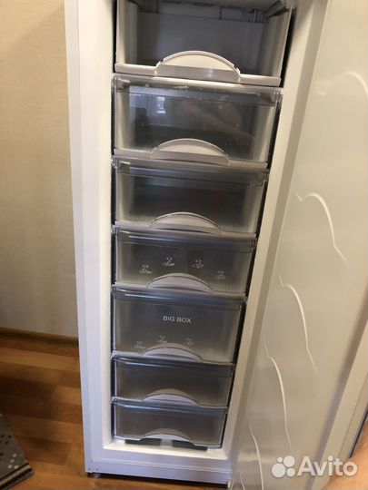 Продам морозильную камеру Атлант м7201-100