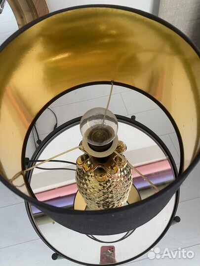 Лампа настольная