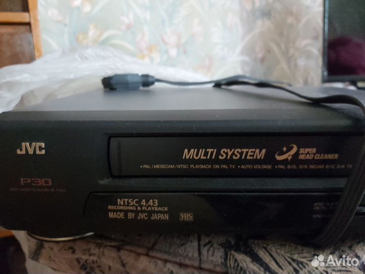 Видеомагнитофон jvc