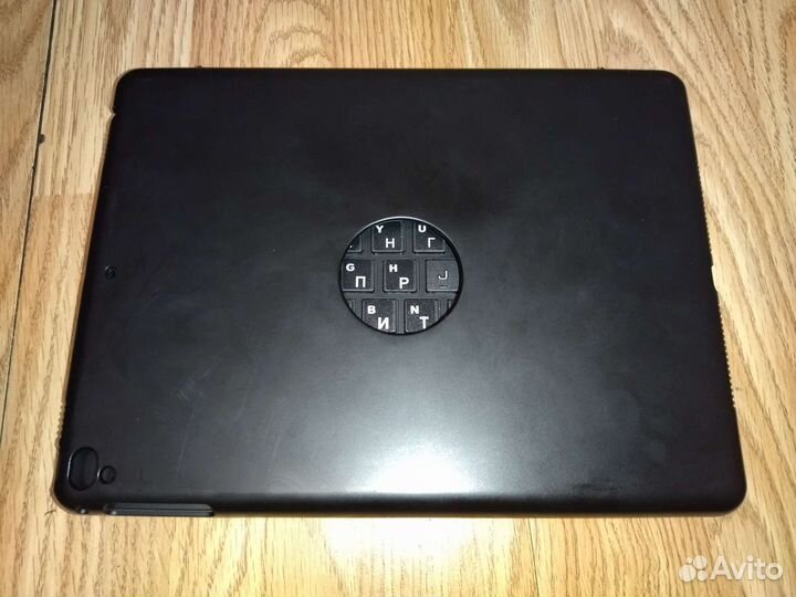 Чехол клавиатура Bluetooth для iPad 9.7
