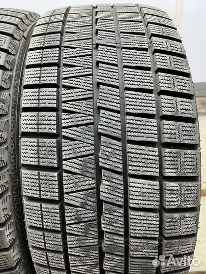 Nankang ESSN-1 Corsafa 235/45 R17 94Q