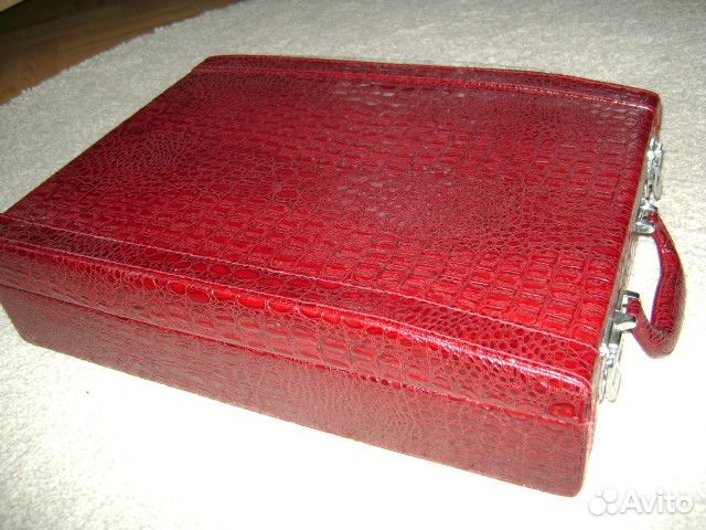 Чемодан кейс декоративный