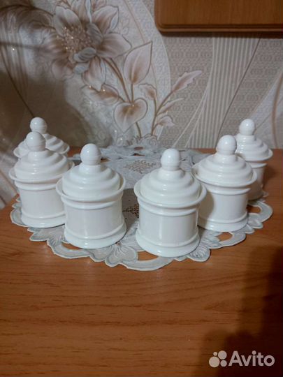 Набор банок для специй