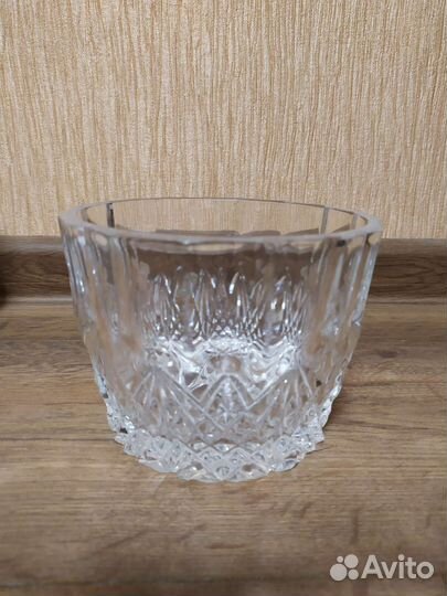 Хрустальная посуда (салатник, пепельница, бокалы)