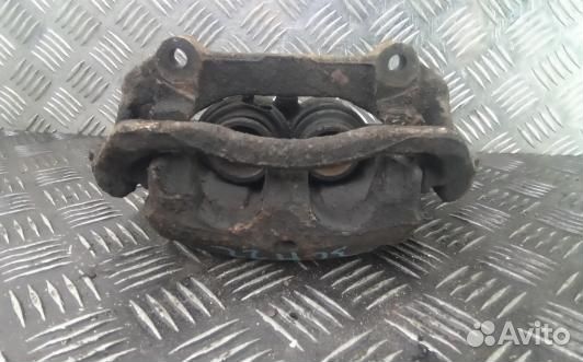 Суппорт тормозной передний правый opel vivaro (3GM22N701)