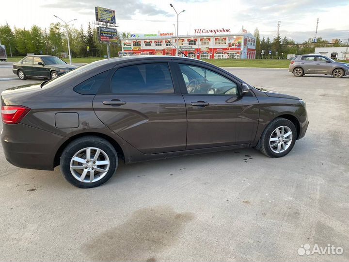 LADA Vesta 1.6 МТ, 2019, 180 000 км