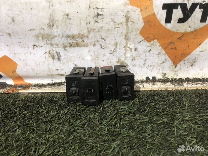 Кнопки обогрева сдений Volkswagen Passat B5