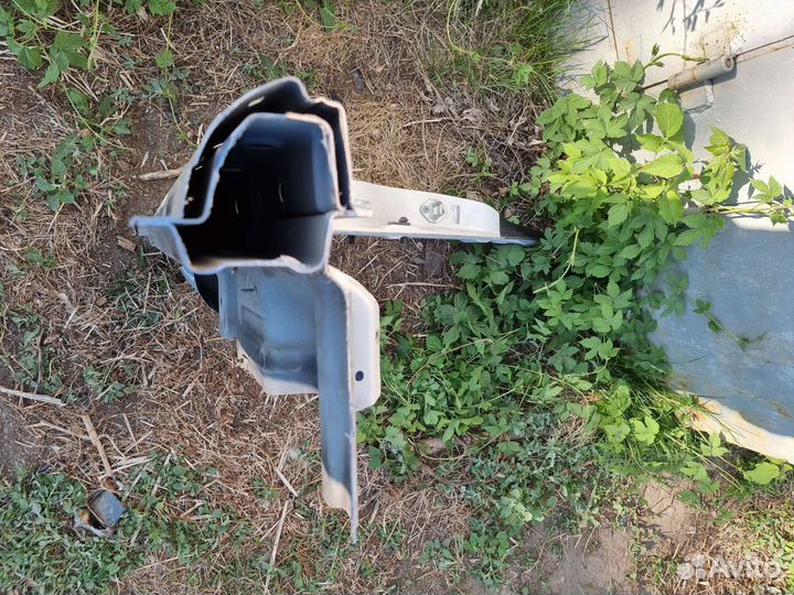 Порог правый Тойота Ленд Крузер 100 Лексус 470