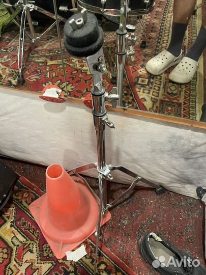 Барабанная кстановка и стойки