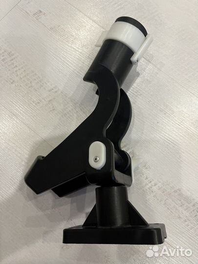 Кронштейн для спиннига на лодку