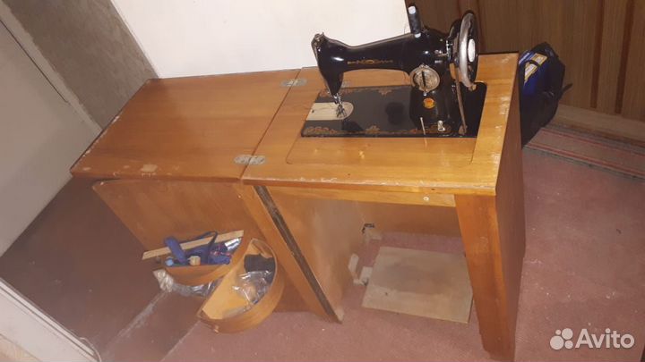 Швейная машинка