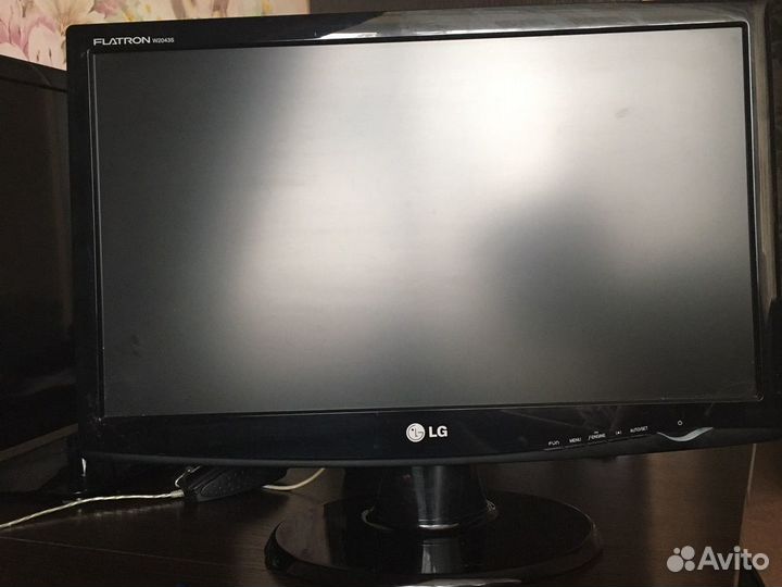 Монитор LG