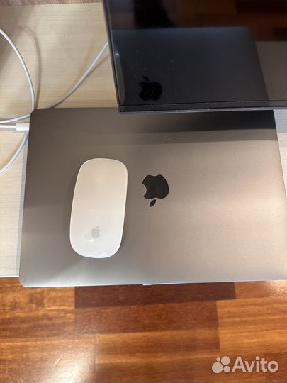 Apple macbook air 13 2020 m1