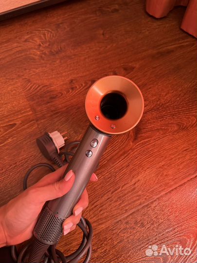 Фен dyson supersonic hd08