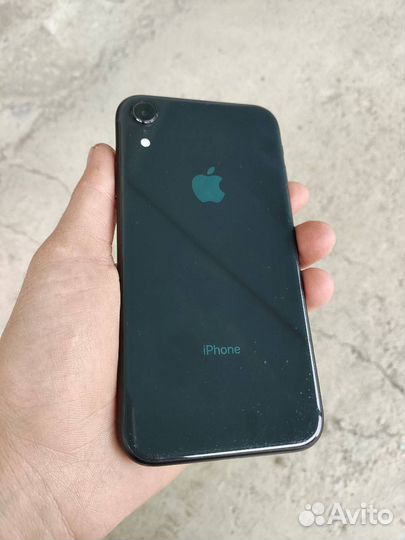 iPhone Xr, 64 ГБ