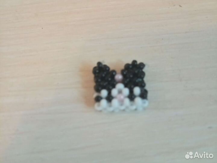 Фигурка из бисера куроми